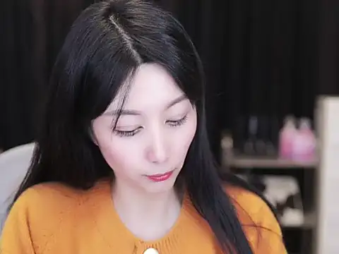 Nuyoah-77 online show from 11.01.25