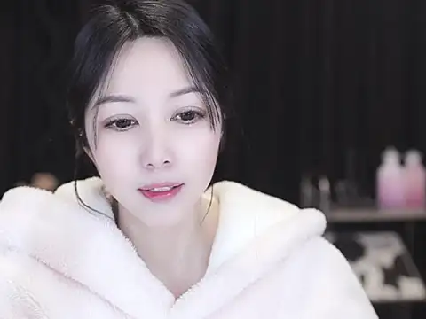 Snapshot of Nuyoah-77 chatting on 02.07.26 Nuyoah-77 online show from 02.07.26