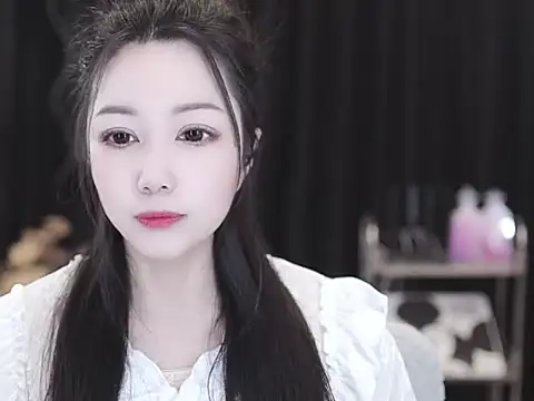 Snapshot of Nuyoah-77 chatting on 02.19.26 Nuyoah-77 online show from 02.19.26