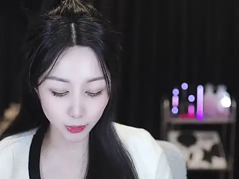 Snapshot of Nuyoah-77 chatting on 02.20.26 Nuyoah-77 online show from 02.20.26