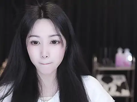 Snapshot of Nuyoah-77 chatting on 02.21.26 Nuyoah-77 online show from 02.21.26