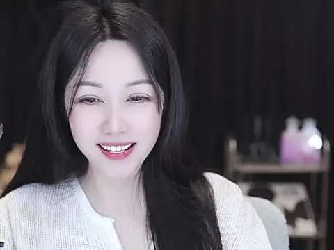 Snapshot of Nuyoah-77 chatting on 02.22.26 Nuyoah-77 online show from 02.22.26