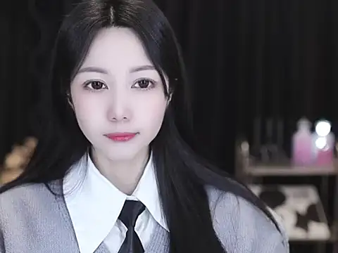 Nuyoah-77 online show from 03.08.26