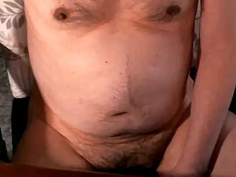 Snapshot of woopsjp chatting on 04.14.26 woopsjp online show from 04.14.26