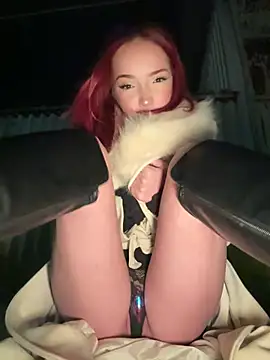 Snapshot of gloria01_daddy chatting on 02.19.26 gloria01 daddy online show from 02.19.26