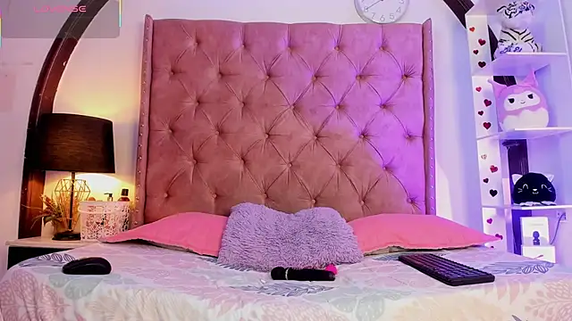 LadyAvalon online show from 02.25.25