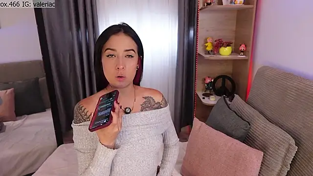 ValeriaCox online show from 03.18.26