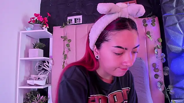 Mia Rinn online show from 02.05.26