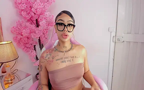 Snapshot of Mia_Jansen chatting on 01.11.25 Mia Jansen online show from 01.11.25