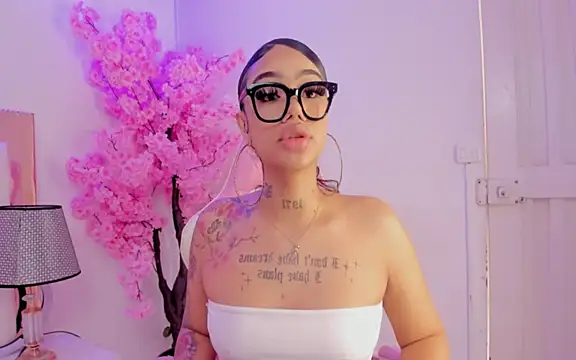 Snapshot of Mia_Jansen chatting on 01.15.25 Mia Jansen online show from 01.15.25