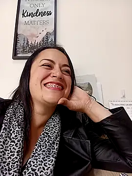 Lesly 10- online show from 01.28.25