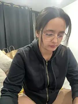 Snapshot of kae_styles chatting on 02.10.26 kae styles online show from 02.10.26