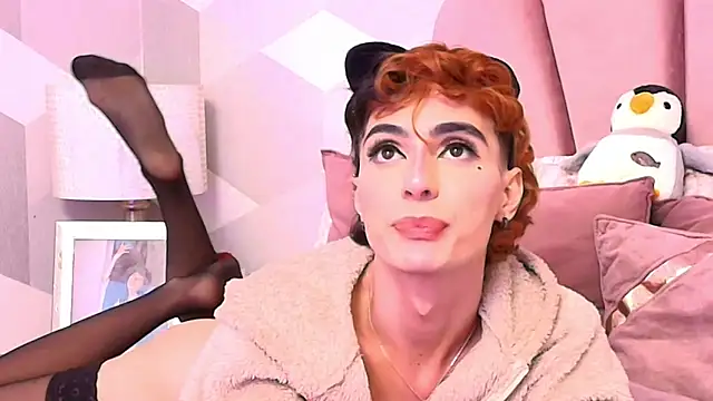 KylieMonnett online show from 02.12.26