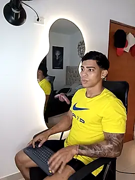 Andrew wolf7 online show from 10.05.25