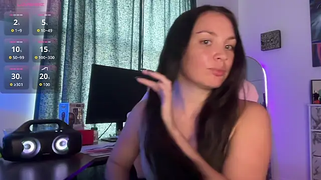 sweetsariaah online show from 10.27.25