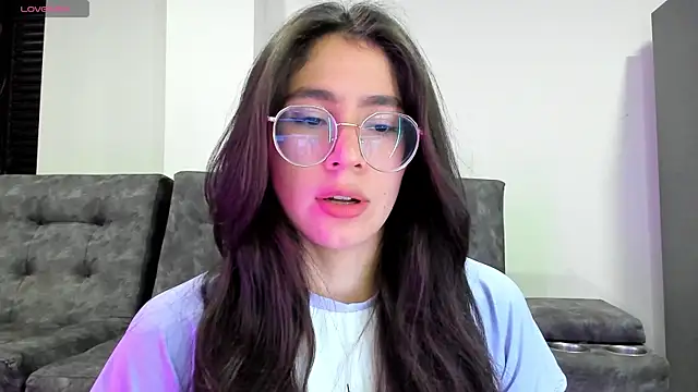 Snapshot of emmadiaz1 chatting on 01.31.25 emmadiaz1 online show from 01.31.25