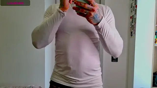 white King9999 online show from 02.15.26