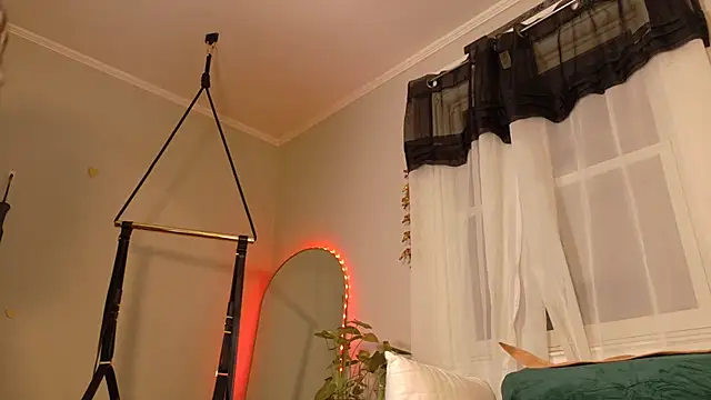 MistressKatie13xxx online show from 01.12.25