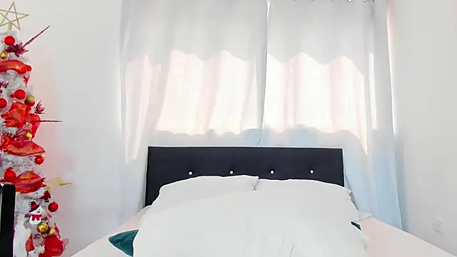 DailaSmith online show from 12.17.24