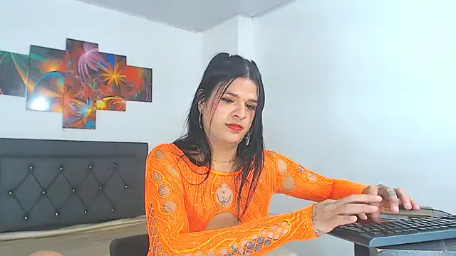 eloisaath online show from 03.20.25