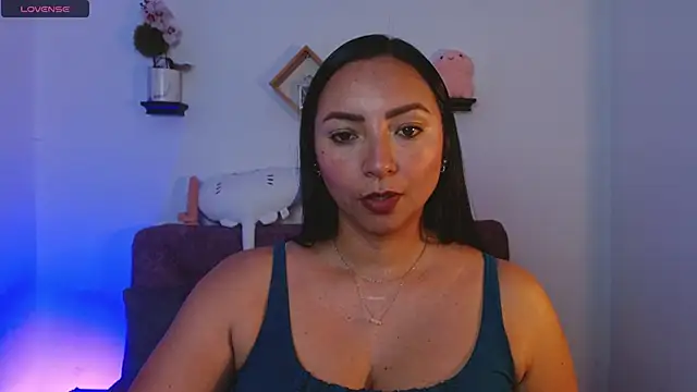 Emmi Cam online show from 09.10.25