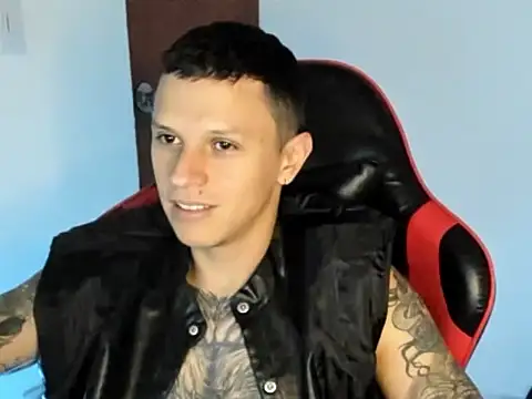 Snapshot of goodboy69l chatting on 06.02.26 goodboy69l online show from 06.02.26