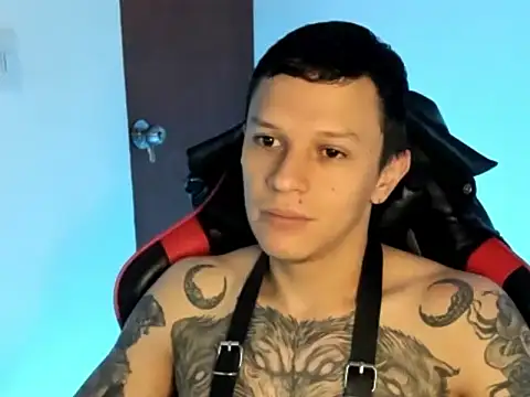 Snapshot of goodboy69l chatting on 06.28.26 goodboy69l online show from 06.28.26