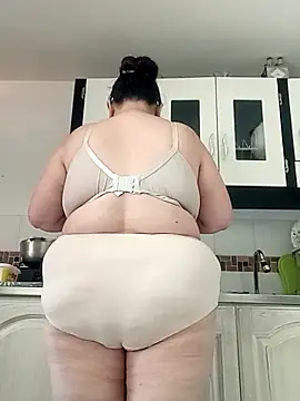 Madisonpalacio online show from 10.28.25