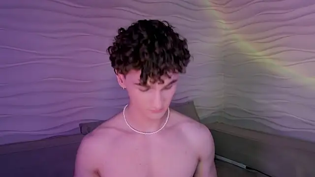 adam 21cm   online show from 01.17.25