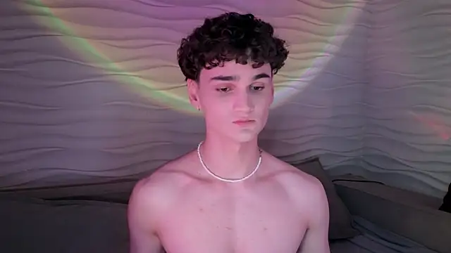 adam 21cm   online show from 02.02.25