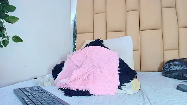 Snapshot of mss_samy chatting on 01.16.26 mss samy online show from 01.16.26