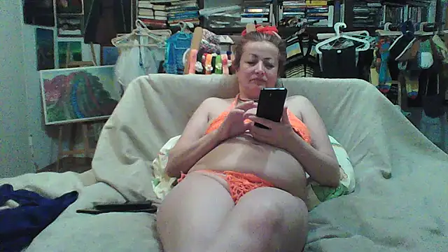 Snapshot of MariaAnaSunshine chatting on 03.18.26 MariaAnaSunshine online show from 03.18.26