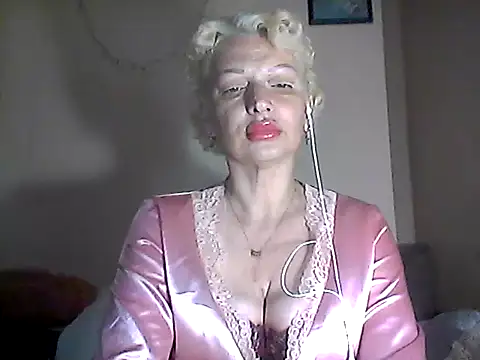 Snapshot of MaryJane441 chatting on 04.24.26 MaryJane441 online show from 04.24.26