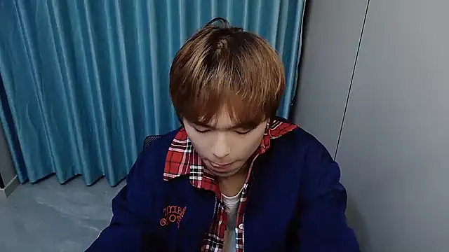 Snapshot of xiaottt1918 chatting on 04.01.26 xiaottt1918 online show from 04.01.26