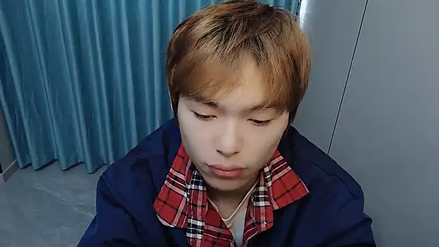 Snapshot of xiaottt1918 chatting on 04.02.26 xiaottt1918 online show from 04.02.26