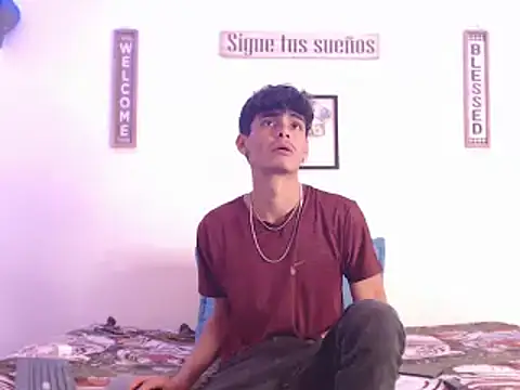 Snapshot of harrytomson_1 chatting on 01.11.25 harrytomson 1 online show from 01.11.25