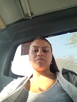 Snapshot of Fantasy-gil chatting on 03.12.25 Fantasy-gil online show from 03.12.25