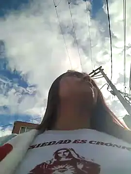 Snapshot of Fantasy-gil chatting on 09.23.25 Fantasy-gil online show from 09.23.25