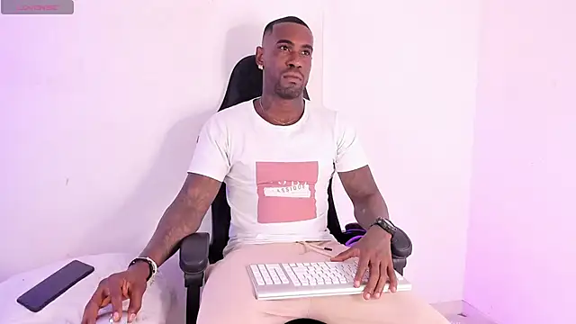 Snapshot of Dvid_Rullers chatting on 02.07.25 Dvid Rullers online show from 02.07.25