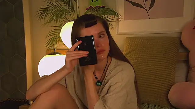 AshleyDouglas online show from 02.28.25