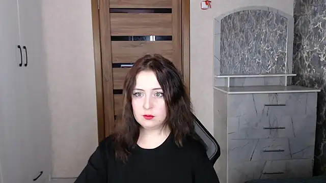 Kristy-Max online show from 11.04.25