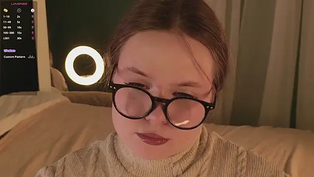 SunnyRisha online show from 11.21.25