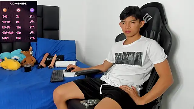 Tonny twink  online show from 02.21.26