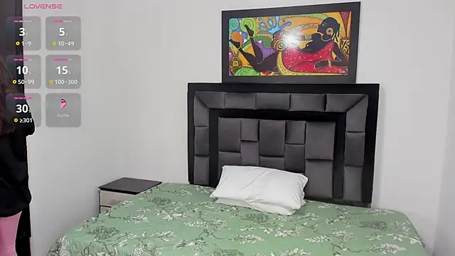 Snapshot of tatiana_valencia chatting on 02.10.25 tatiana valencia online show from 02.10.25