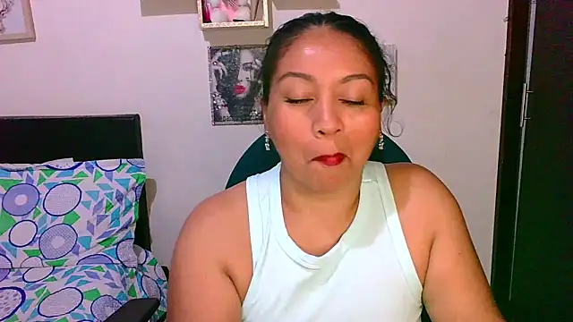 Snapshot of zaray_bella chatting on 01.31.26 zaray bella online show from 01.31.26