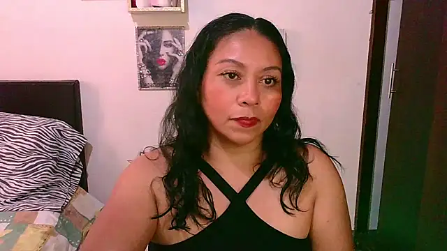 Snapshot of zaray_bella chatting on 02.07.26 zaray bella online show from 02.07.26