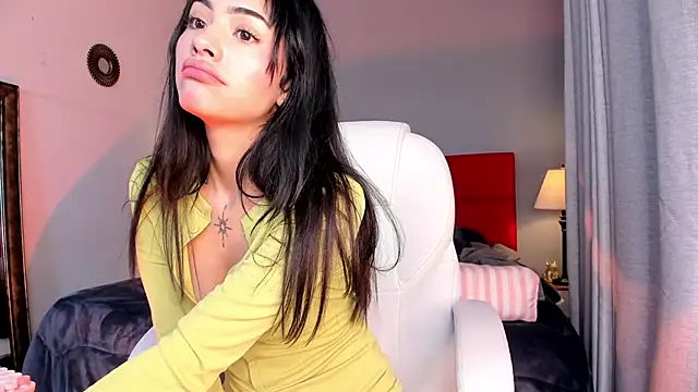 Snapshot of Giovanna_oliveira chatting on 04.21.26 Giovanna oliveira online show from 04.21.26