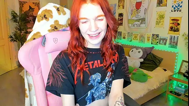 Snapshot of Sunny_Elly chatting on 01.14.25 Sunny Elly online show from 01.14.25