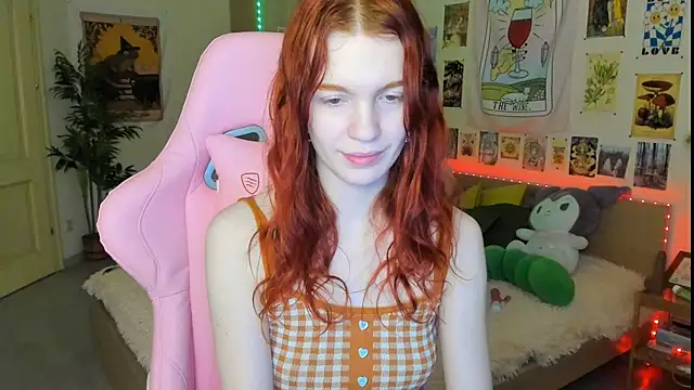 Snapshot of Sunny_Elly chatting on 03.06.25 Sunny Elly online show from 03.06.25