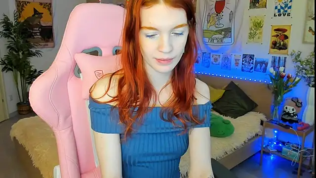 Snapshot of Sunny_Elly chatting on 03.09.25 Sunny Elly online show from 03.09.25